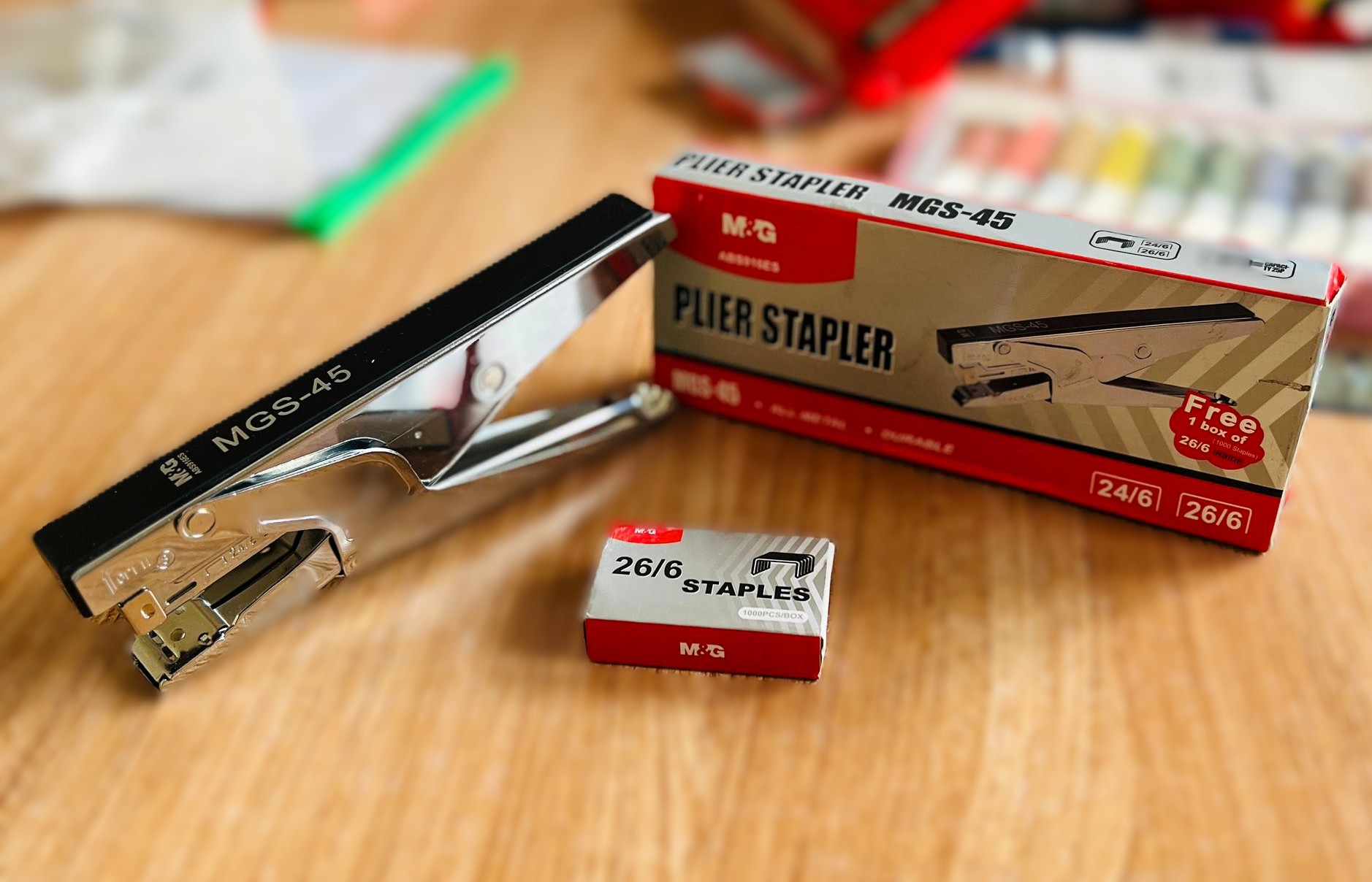 M&G 24/6 Plier Stapler set