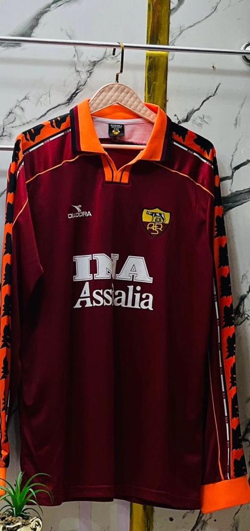 AS Roma Retro Kit